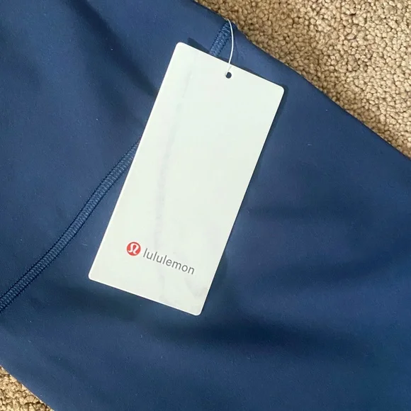🥰Lululemon 🥰 - Picture 2 of 5